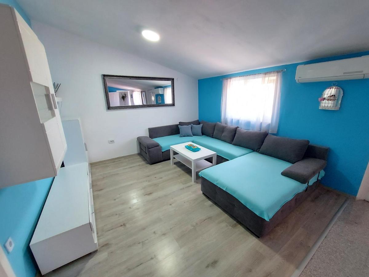 Apartman Ana Štinjan Zewnętrze zdjęcie