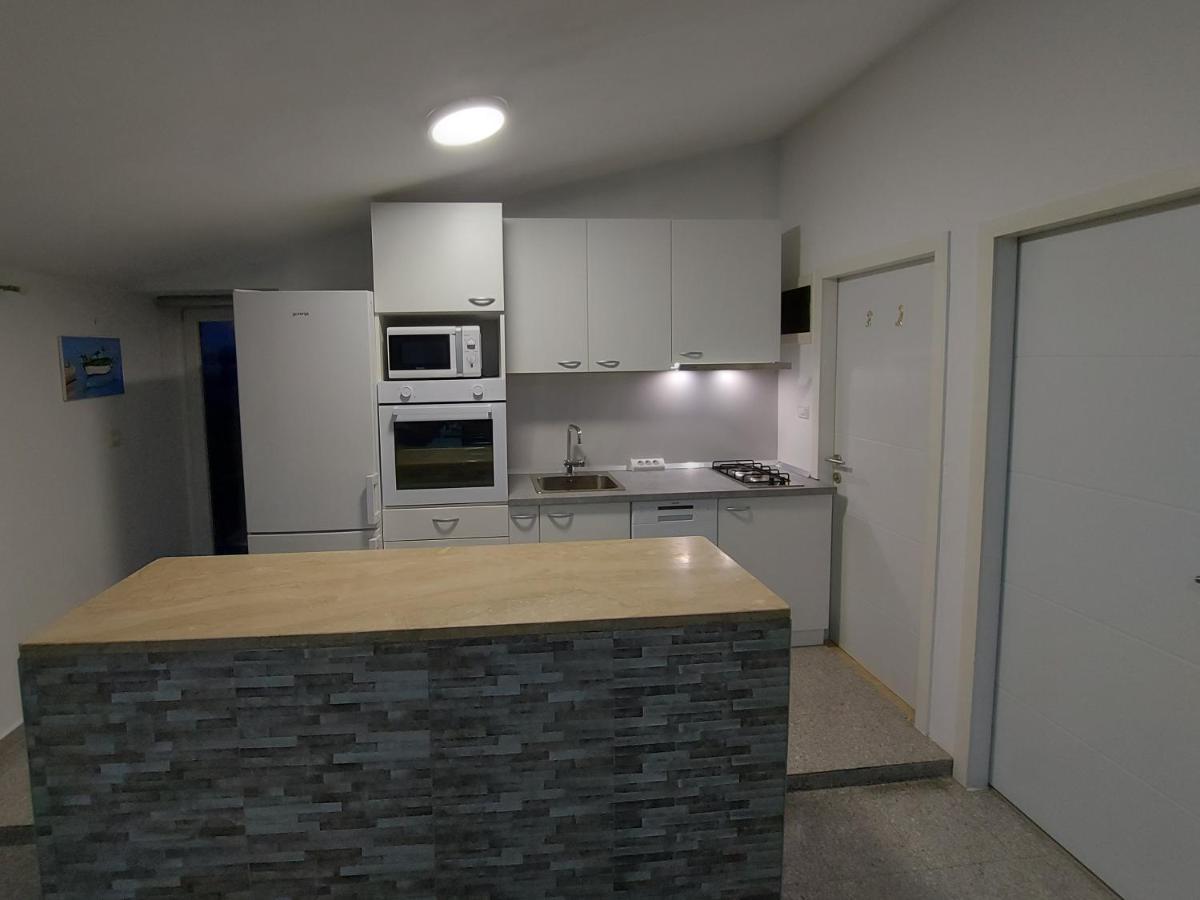 Apartman Ana Štinjan Zewnętrze zdjęcie